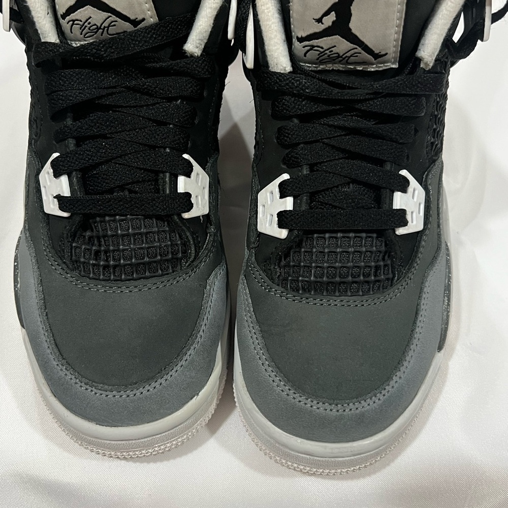 Jordan 11 (Kids) Shoes - Black and Gray